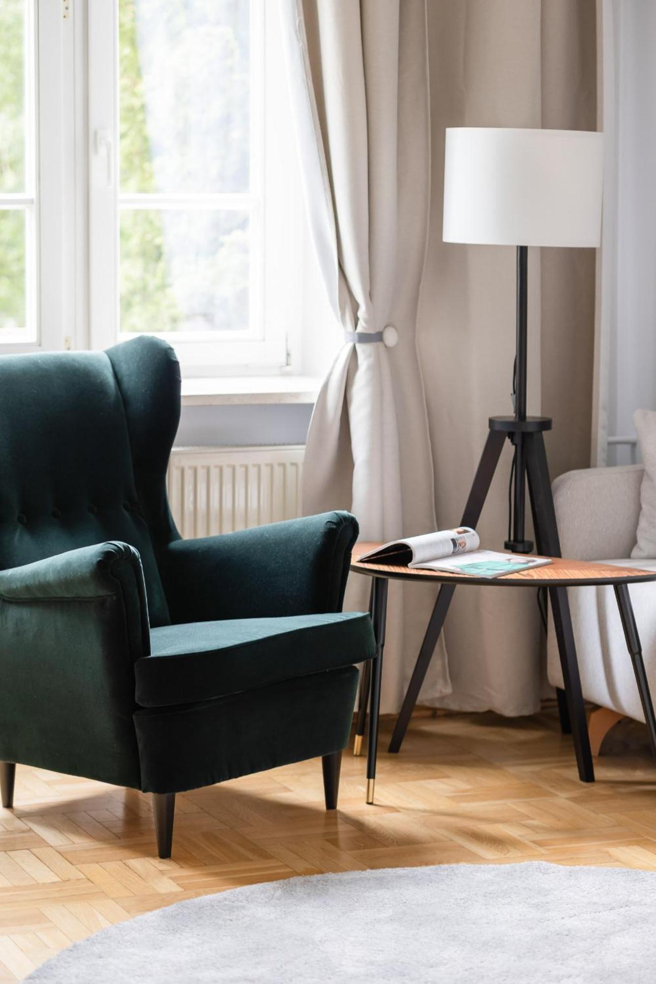 Elegant Filtry With Parking In By Renters Apartament *